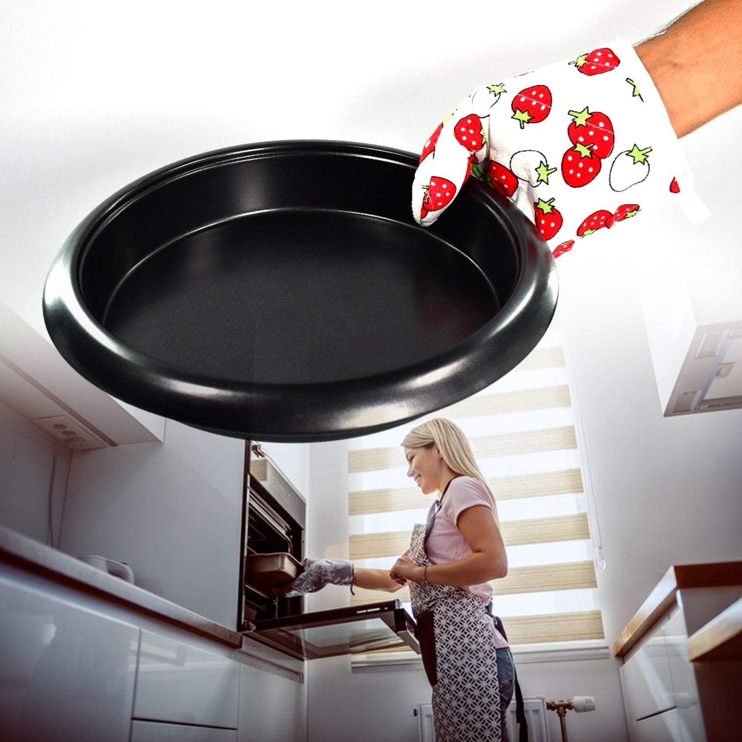 Designer Multicoloured Oven Mitt and Pot Holder - Image 6