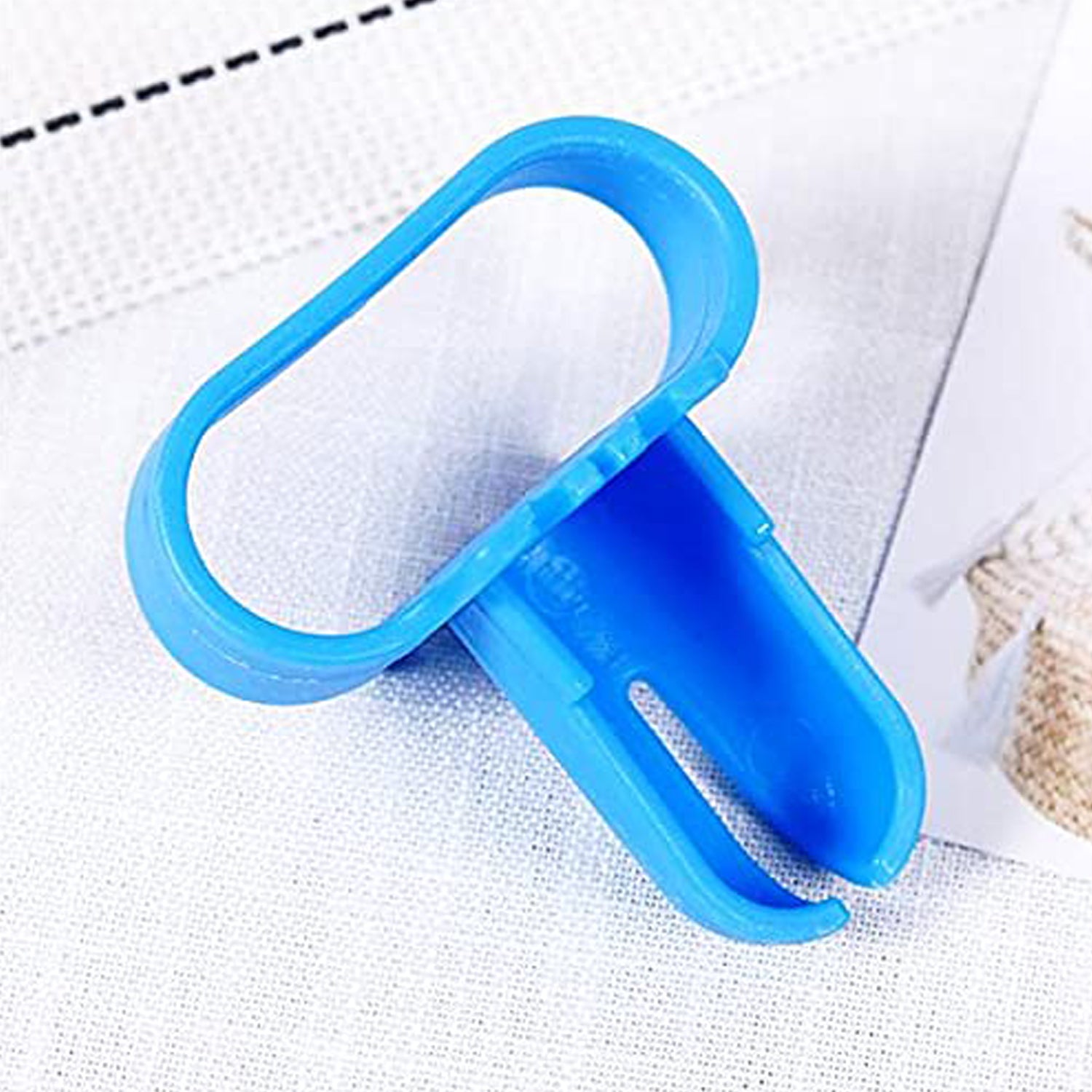 Balloon Tying Tool - Knotting Device for Faster Balloon Setup, Party Decoration Accessory