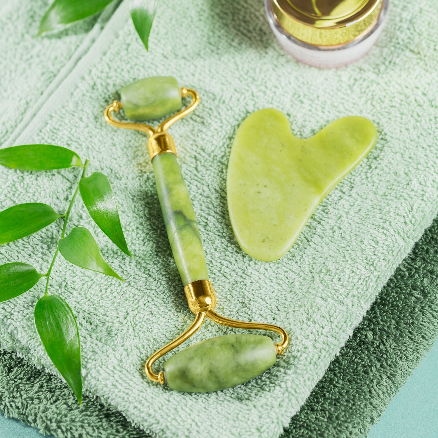 Gua Sha Stone and Anti Aging Jade Roller Massager (X641) - Image 7
