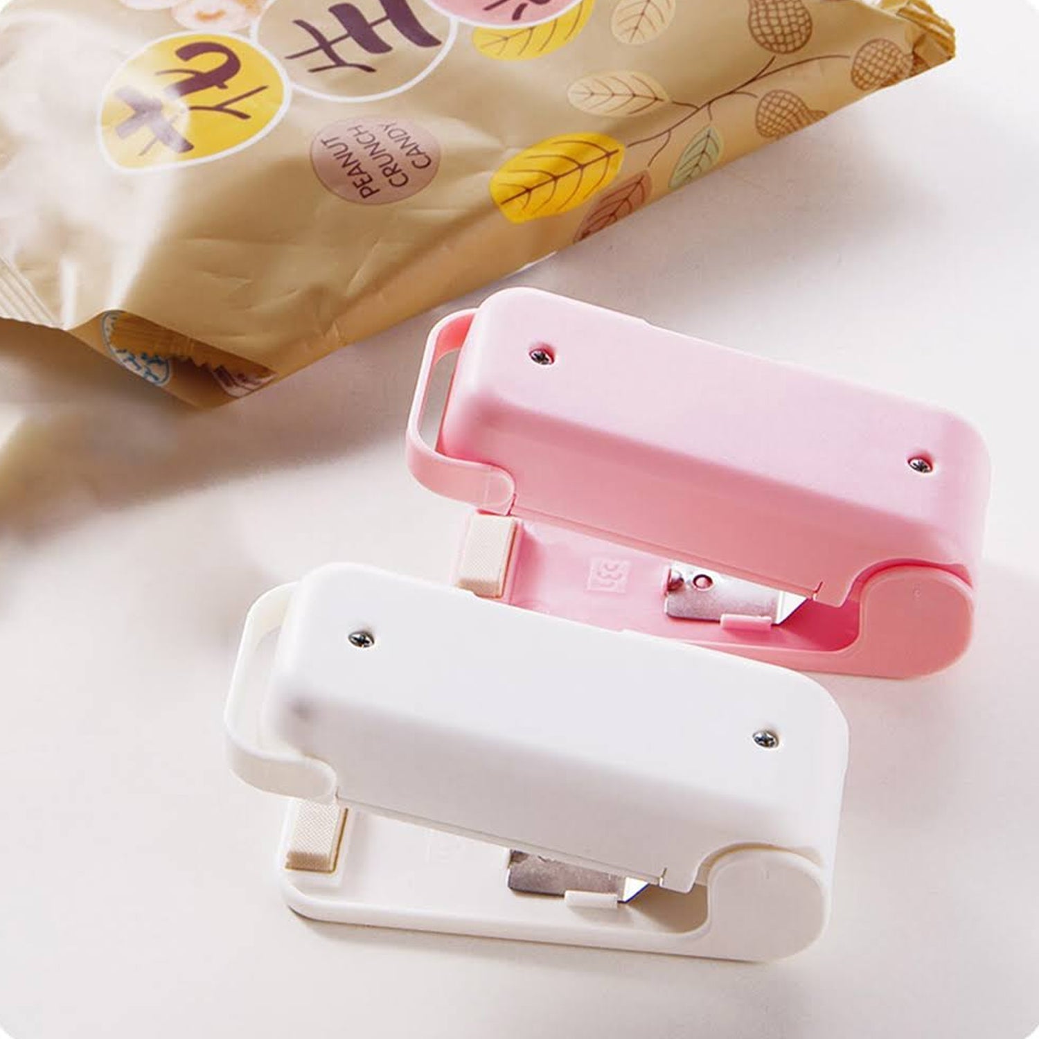 Portable Mini Handheld Sealing Machine for Plastic Bags (X679) - Image 7