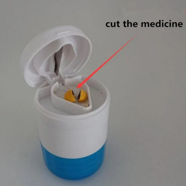 4-in-1 Layer Multipurpose Plastic Portable Pocket Size Tablet Medicine Cutter Divider With Partitioned Storage And Crusher Grinder Powder 1pcs (X857)