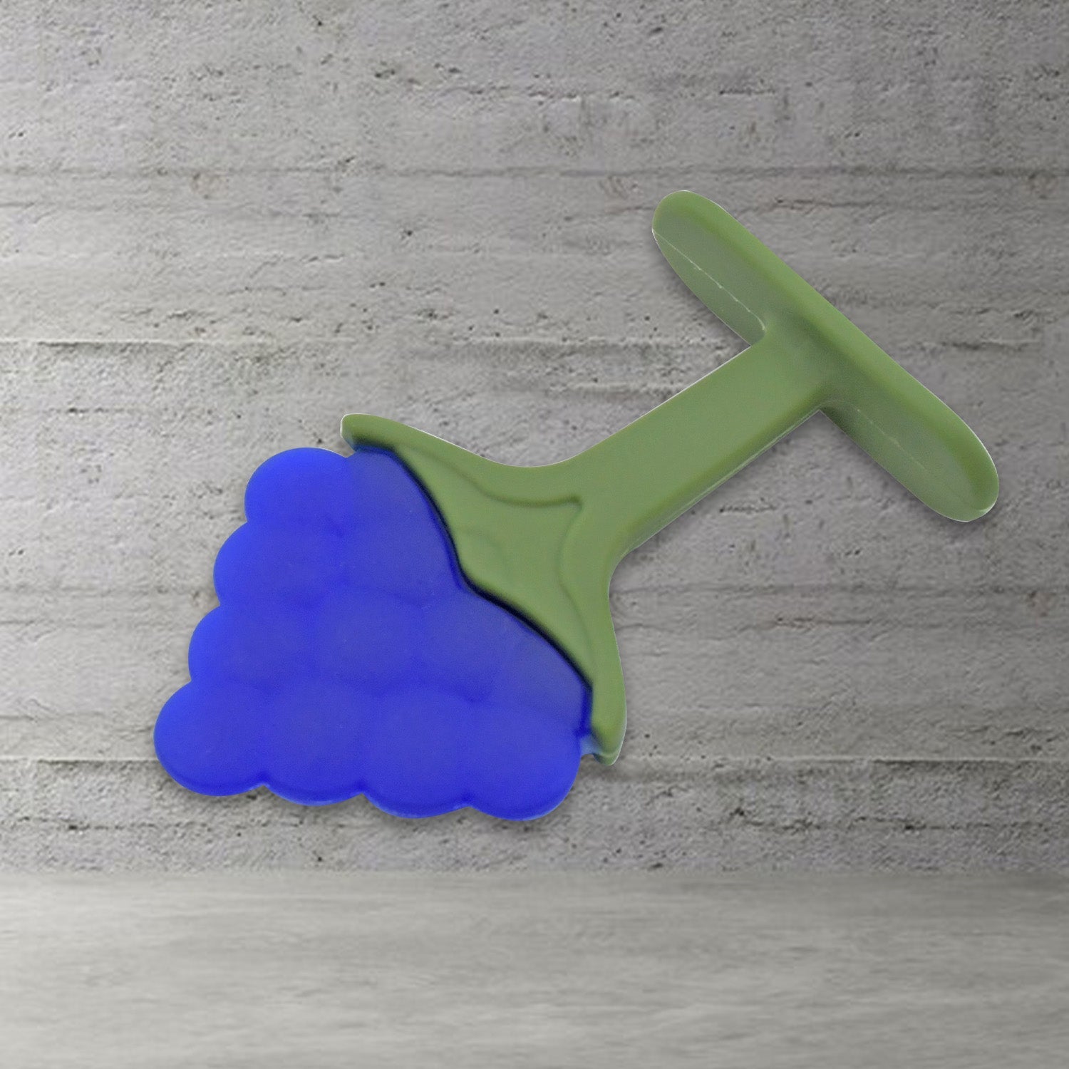 Soothe Baby's Gums: Safe & Fun Silicone Teether for Toddlers (3+ Months) - Image 5