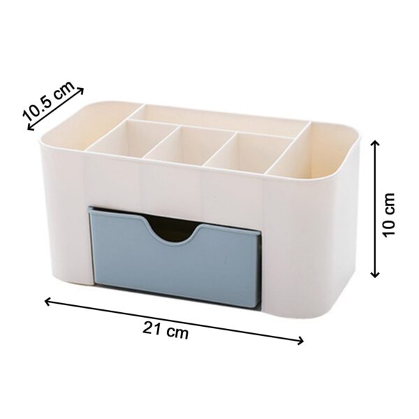 Makeup Cutlery Box Used for storing makeup equipments and kits used by womens and ladies. - Image 5
