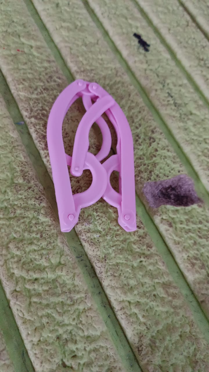 Travel Hangers Portable Folding Clothes Hangers (1 Pc Small) - Image 7